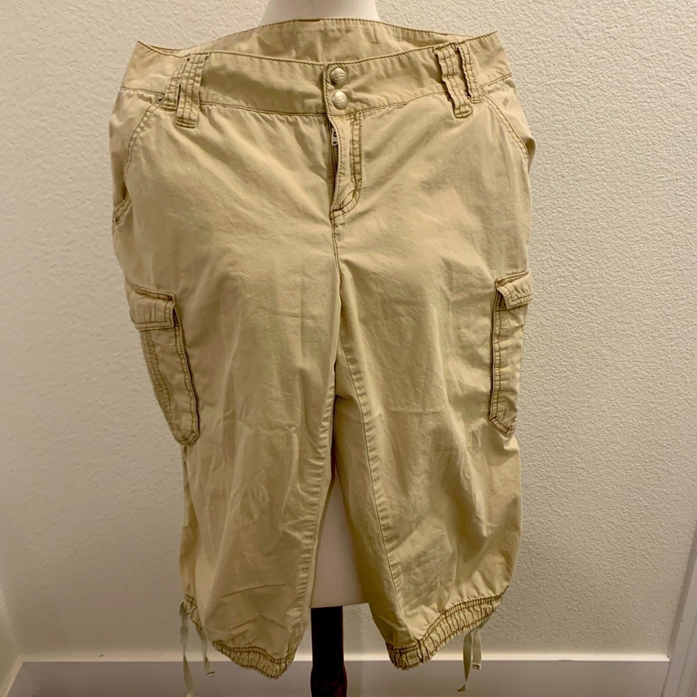 DKNY Active Capri Pants